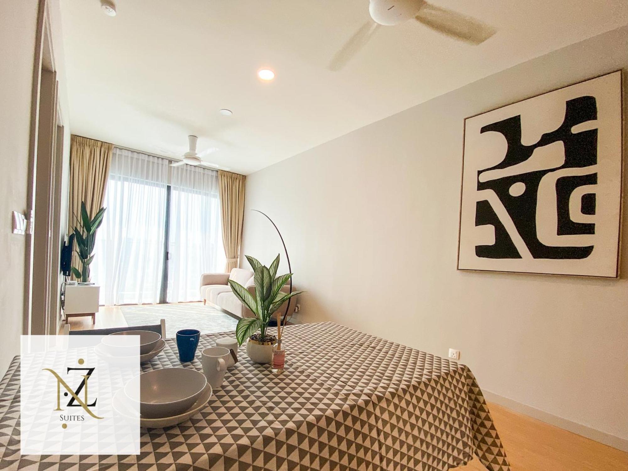 10mins To Klcc W Lrt+mall+netflix Muji Urban Apartment *