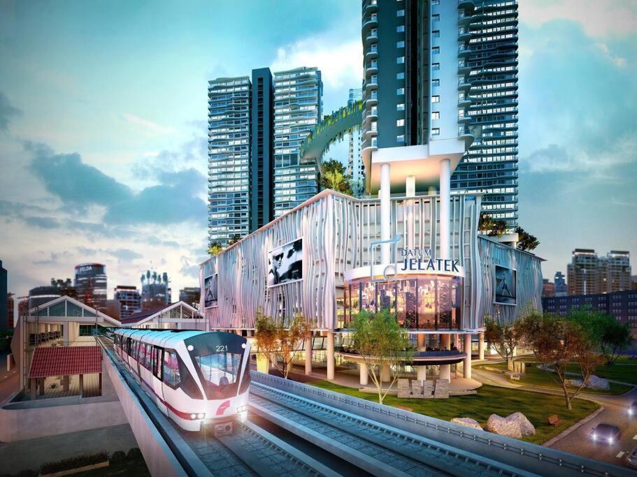 10mins To Klcc W Lrt+mall+netflix Muji Urban *
